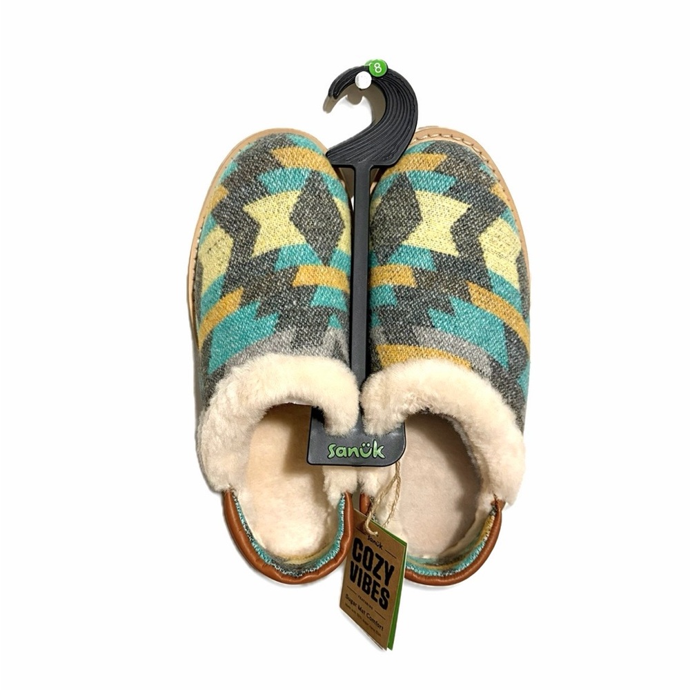 Sanuk - Cozy Vibe Low Sm Southwest - Women’s 8 (39) Aztec + Faux Sherpa motif